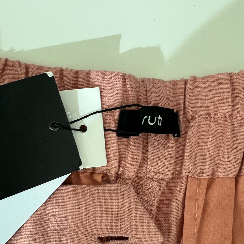 Ruti The Pleated Bermuda Shorts Size M/L - Picture 9 of 14